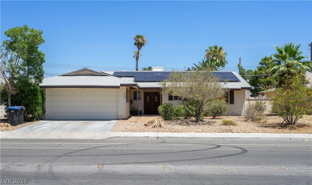 2004 Mesquite, Las Vegas, NV 89106