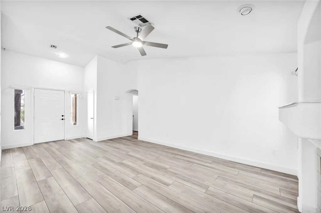 129 Honey Locust, North Las Vegas, NV 89031