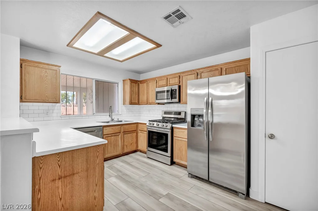 129 Honey Locust, North Las Vegas, NV 89031