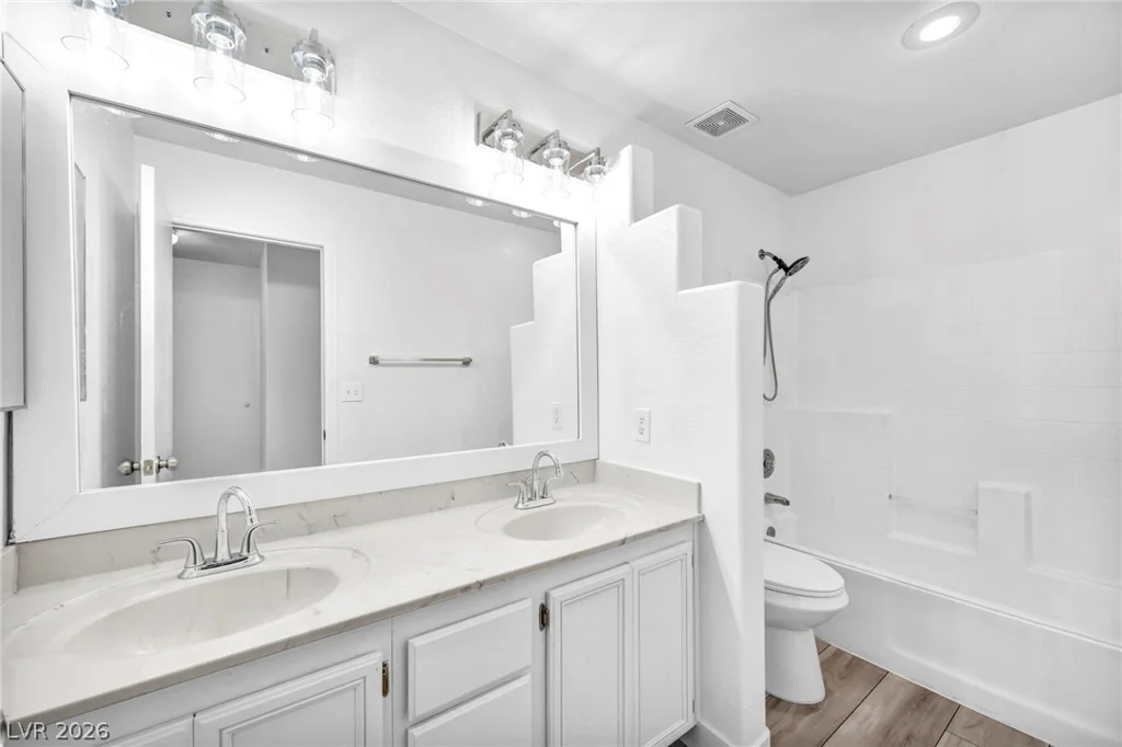 129 Honey Locust, North Las Vegas, NV 89031