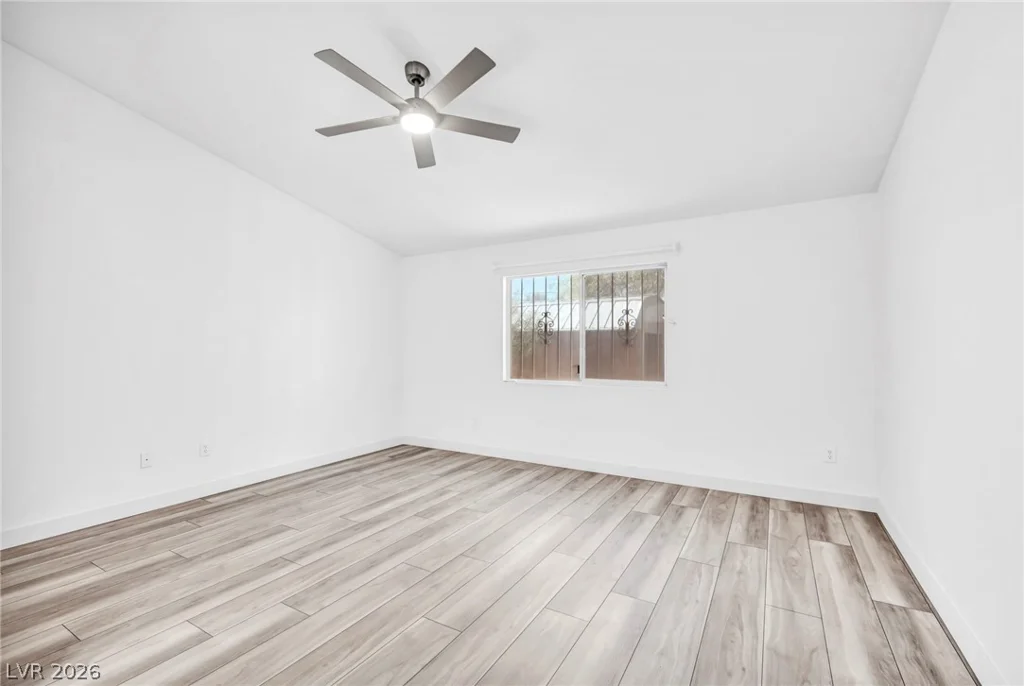 129 Honey Locust, North Las Vegas, NV 89031