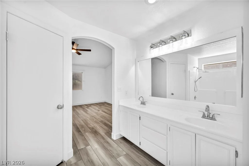 129 Honey Locust, North Las Vegas, NV 89031