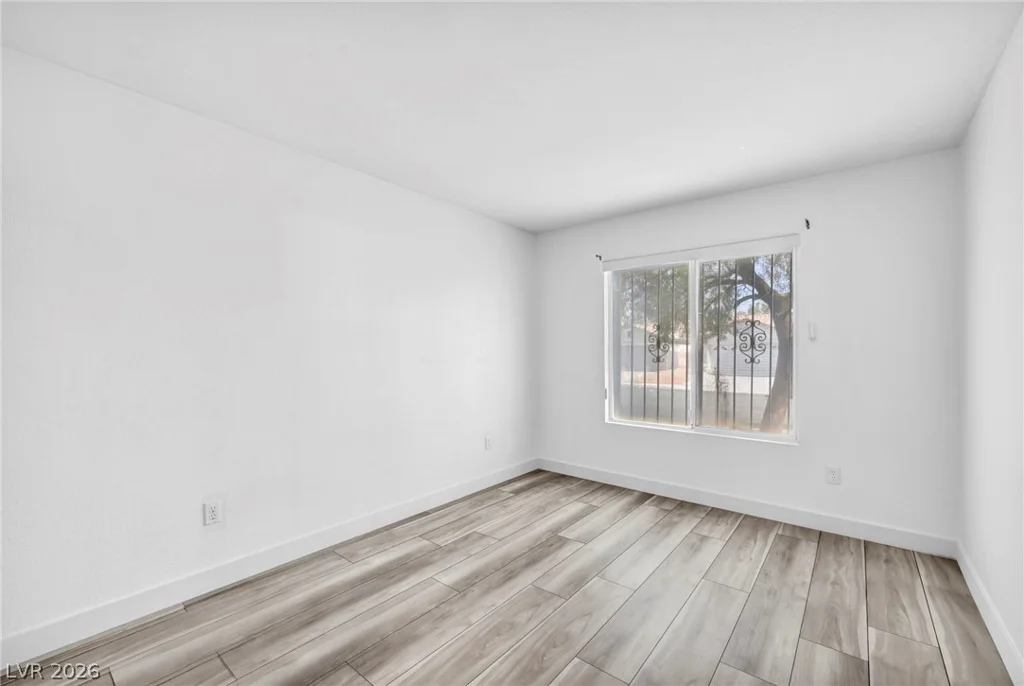 129 Honey Locust, North Las Vegas, NV 89031