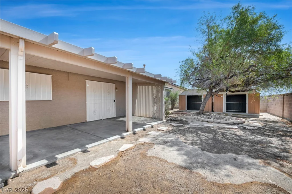 129 Honey Locust, North Las Vegas, NV 89031
