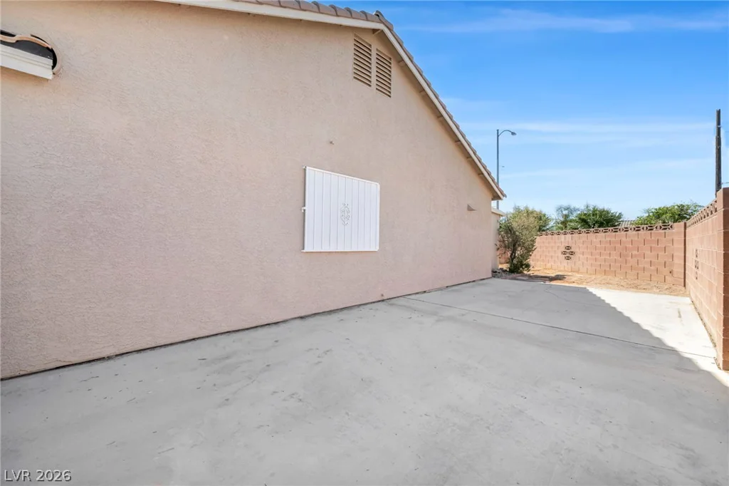129 Honey Locust, North Las Vegas, NV 89031