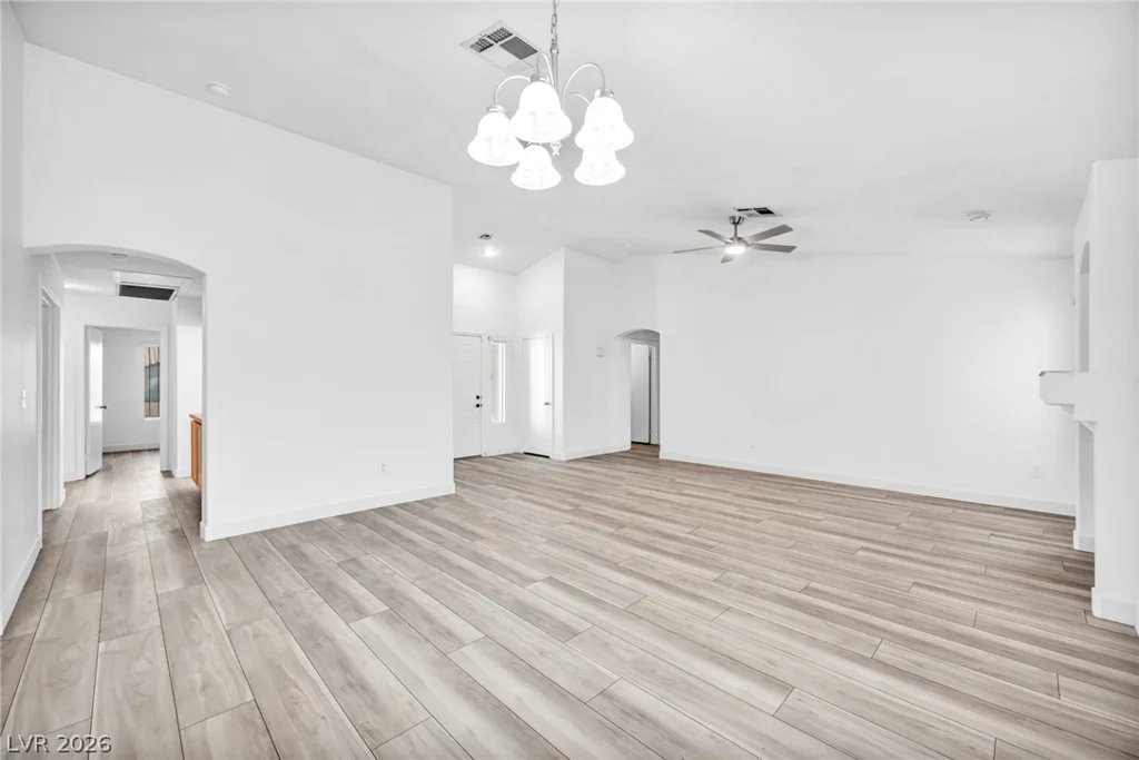 129 Honey Locust, North Las Vegas, NV 89031