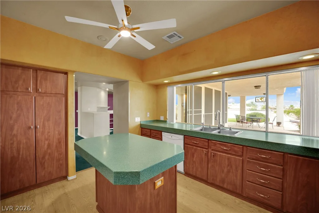 1020 Geranium, Henderson, NV 89011
