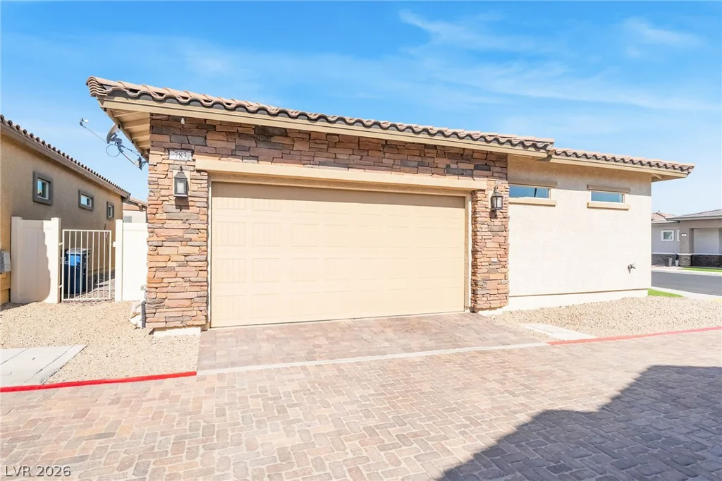 783 Charming Holly, Henderson, NV 89011