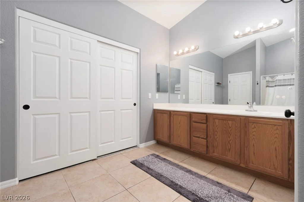 5917 Horsehair Blanket, North Las Vegas, NV 89081
