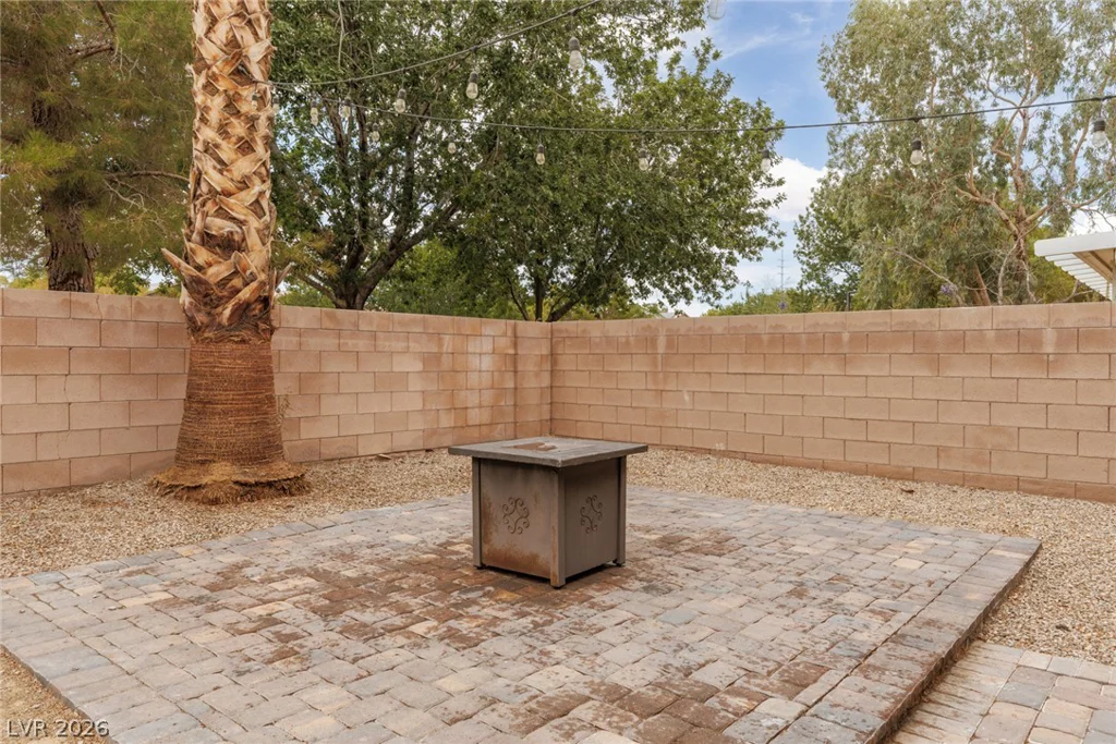 5917 Horsehair Blanket, North Las Vegas, NV 89081