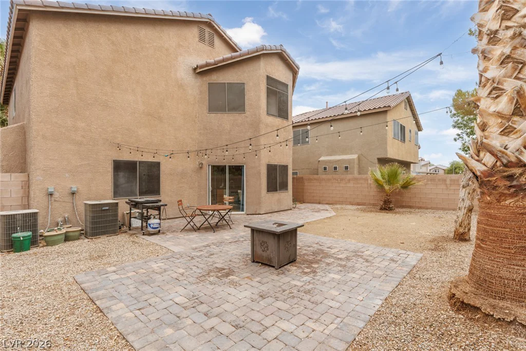 5917 Horsehair Blanket, North Las Vegas, NV 89081