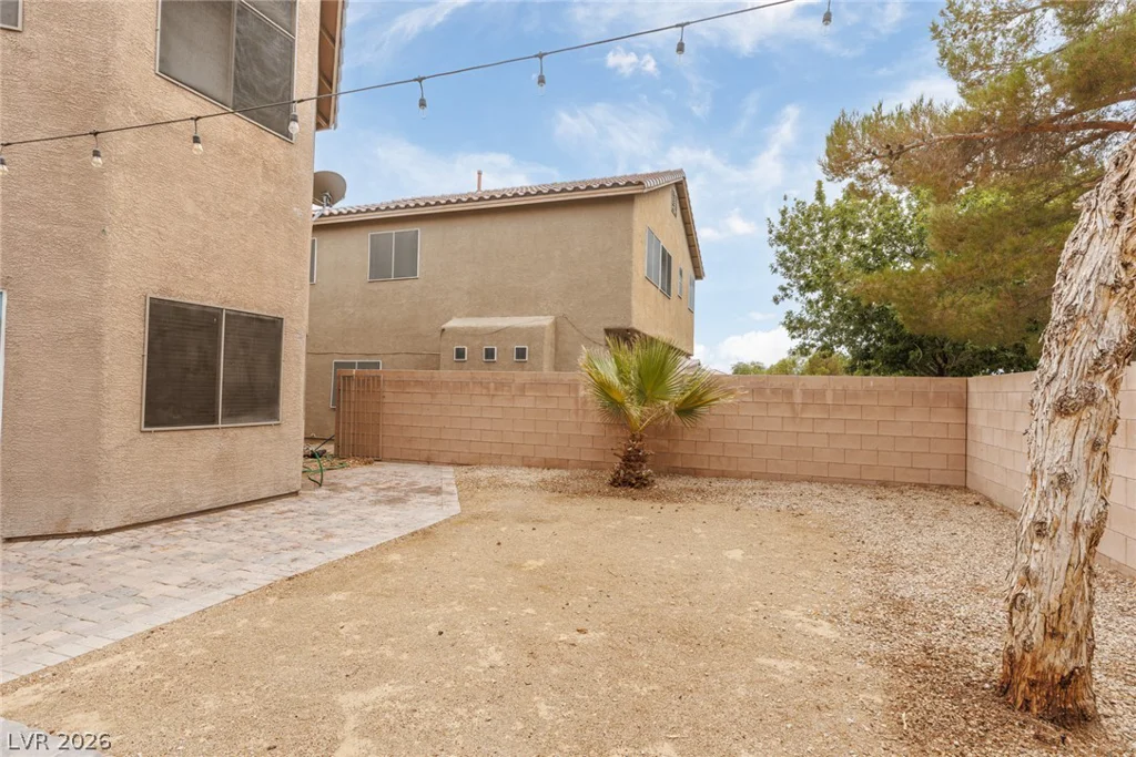 5917 Horsehair Blanket, North Las Vegas, NV 89081