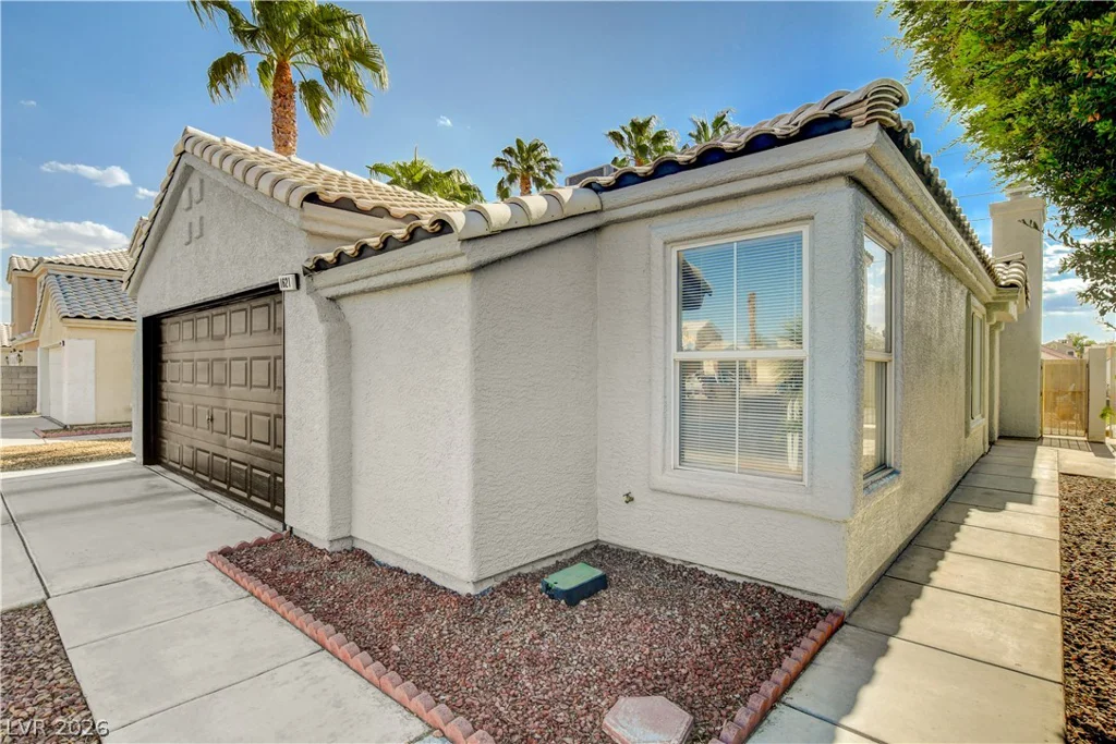 1621 Raspberry Hill, Las Vegas, NV 89142