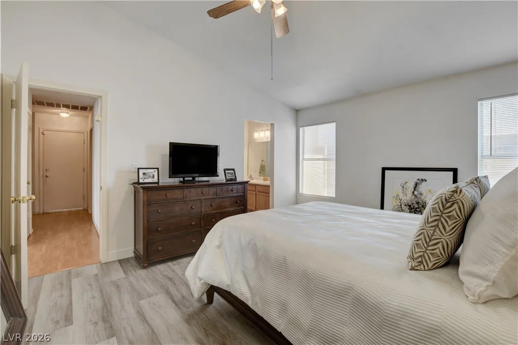1621 Raspberry Hill, Las Vegas, NV 89142