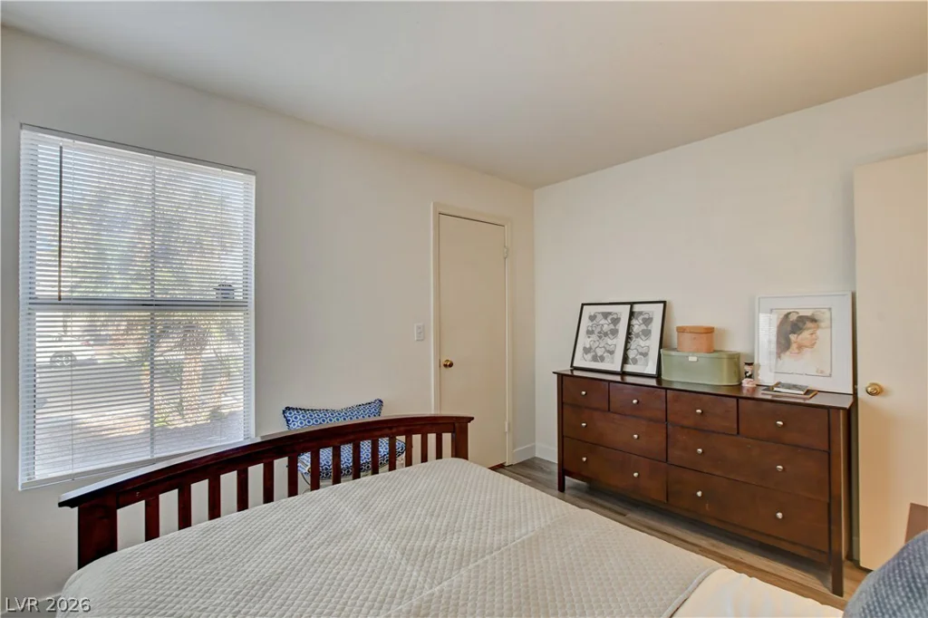 1621 Raspberry Hill, Las Vegas, NV 89142