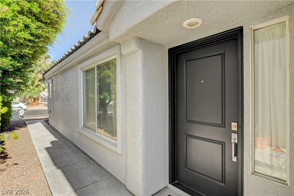 1621 Raspberry Hill, Las Vegas, NV 89142