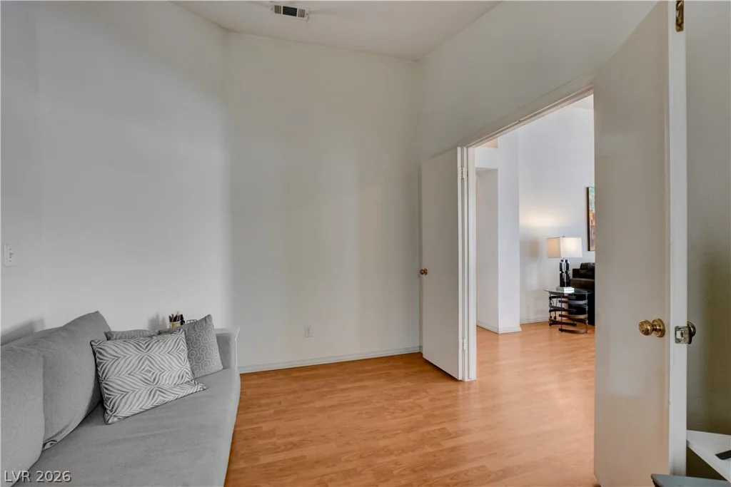 1621 Raspberry Hill, Las Vegas, NV 89142