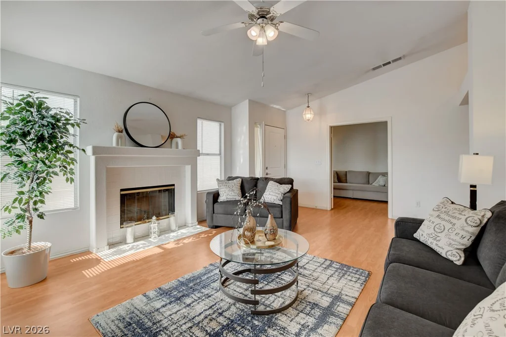 1621 Raspberry Hill, Las Vegas, NV 89142