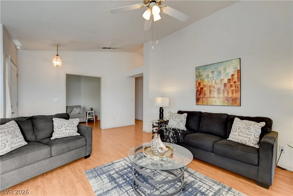 1621 Raspberry Hill, Las Vegas, NV 89142