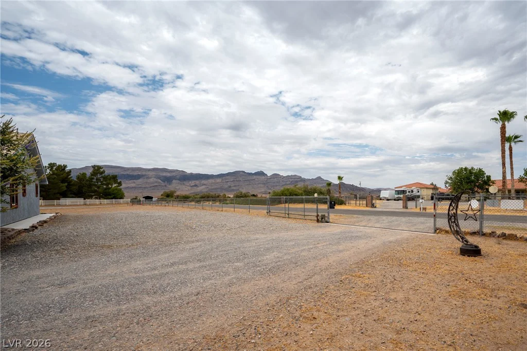 371 Nopah Vista, Pahrump, NV 89060