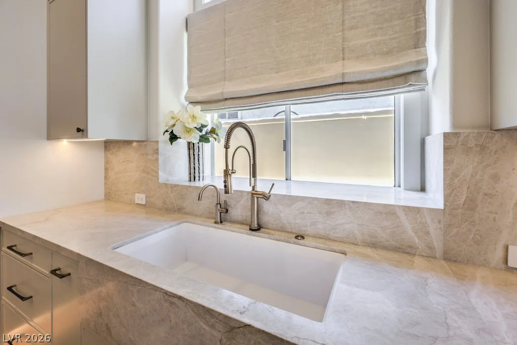 308 Bayswater, Las Vegas, NV 89145