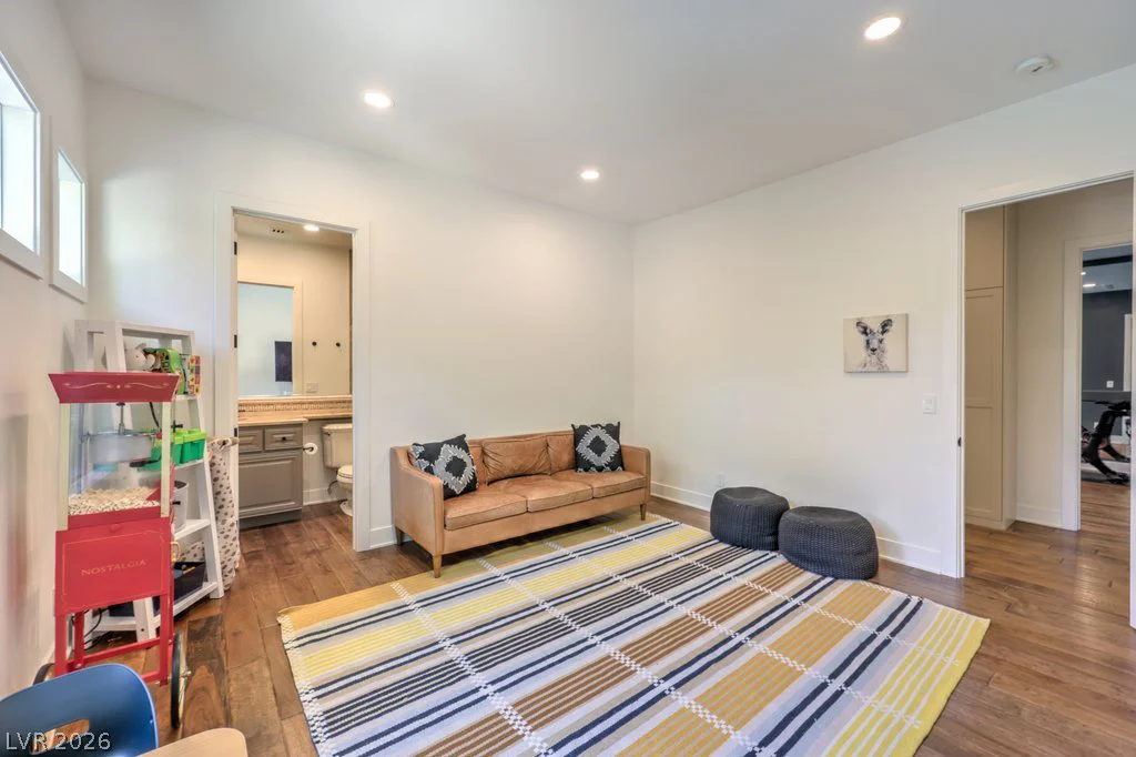 308 Bayswater, Las Vegas, NV 89145