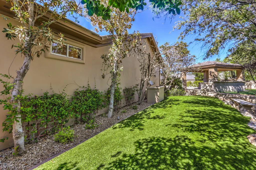 308 Bayswater, Las Vegas, NV 89145
