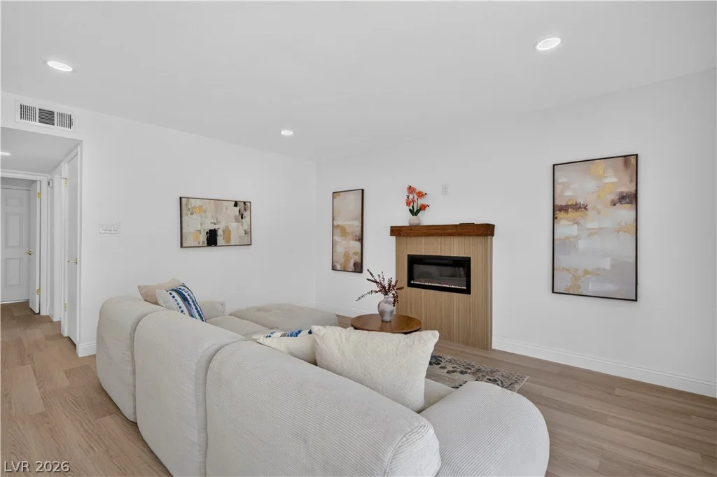 4055 Pequeno, Las Vegas, NV 89120