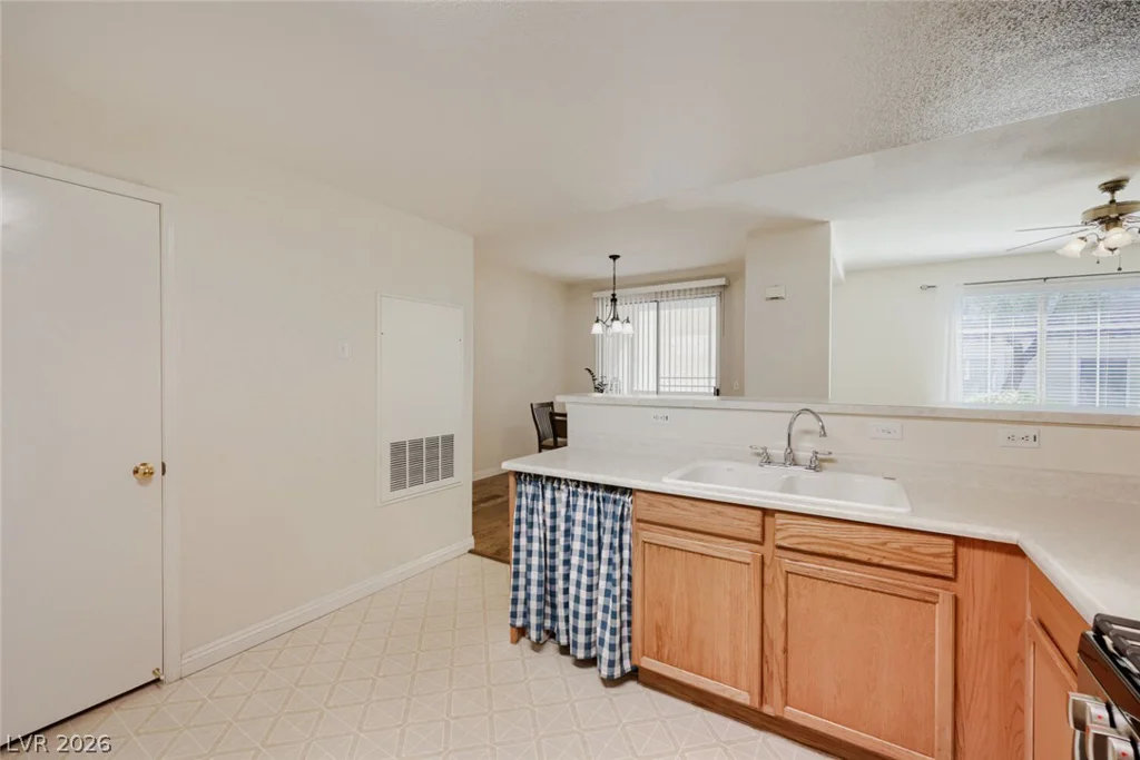2325 Windmill, Henderson, NV 89074