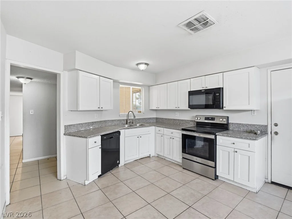 1810 Renada, North Las Vegas, NV 89030