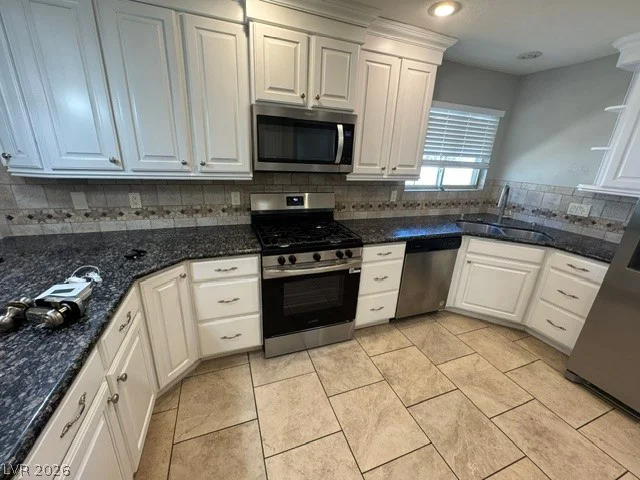 2431 La Casa, Henderson, NV 89014