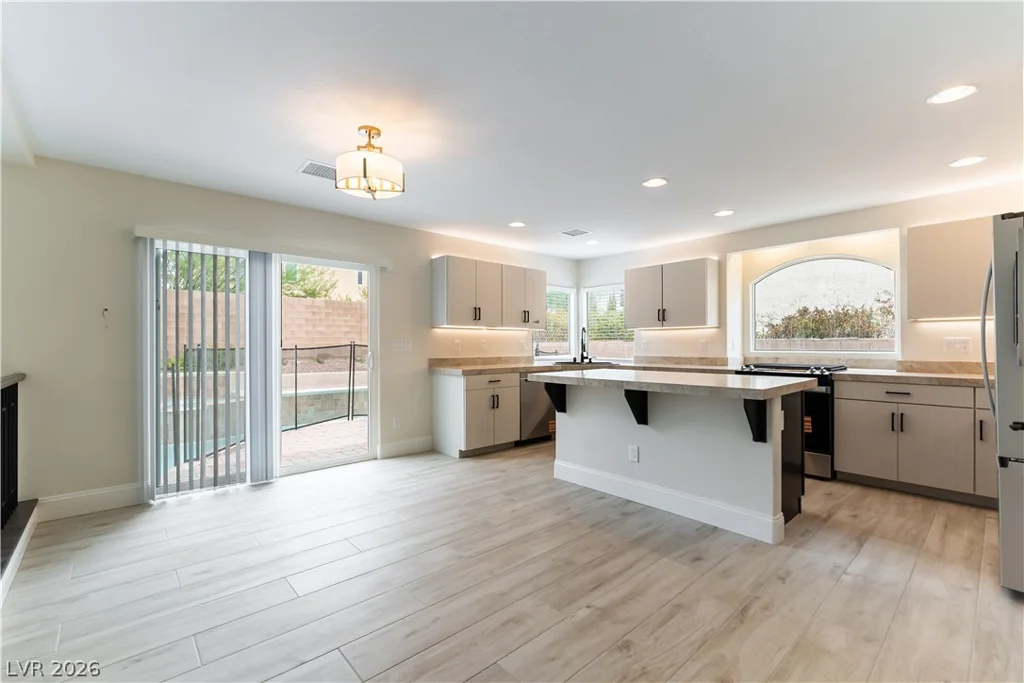 11003 Royal Highlands, Las Vegas, NV 89141