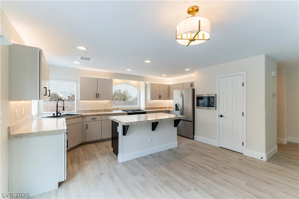 11003 Royal Highlands, Las Vegas, NV 89141