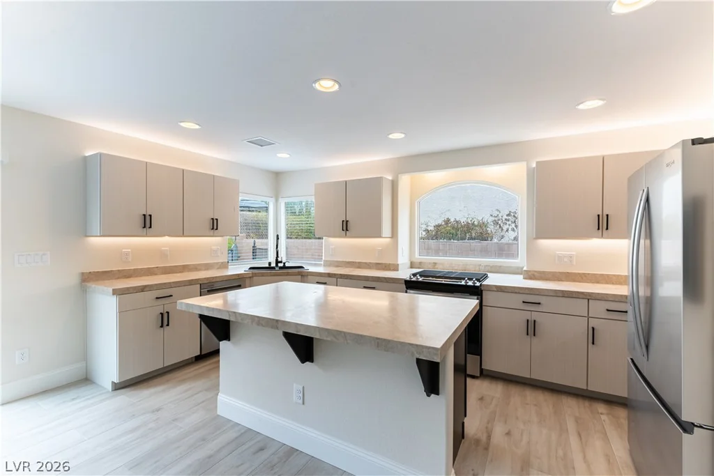 11003 Royal Highlands, Las Vegas, NV 89141