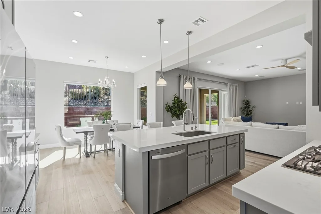 6783 Regency Valley, Las Vegas, NV 89148