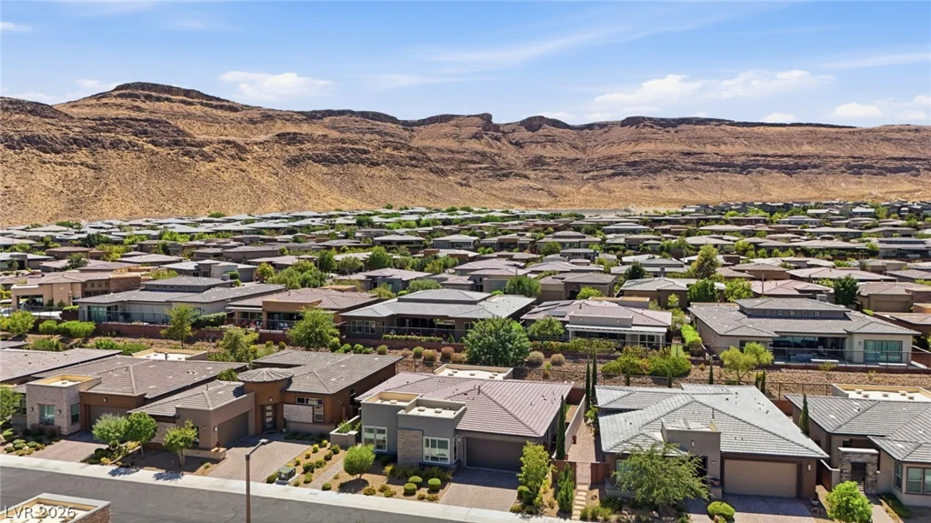 6783 Regency Valley, Las Vegas, NV 89148