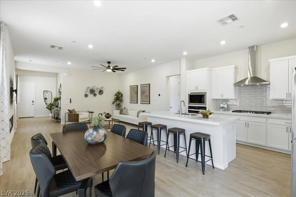 847 Eaton Falls, Henderson, NV 89011
