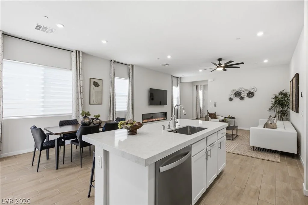 847 Eaton Falls, Henderson, NV 89011