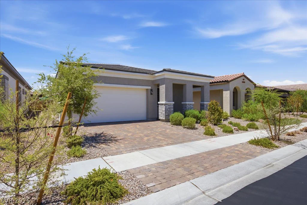 847 Eaton Falls, Henderson, NV 89011