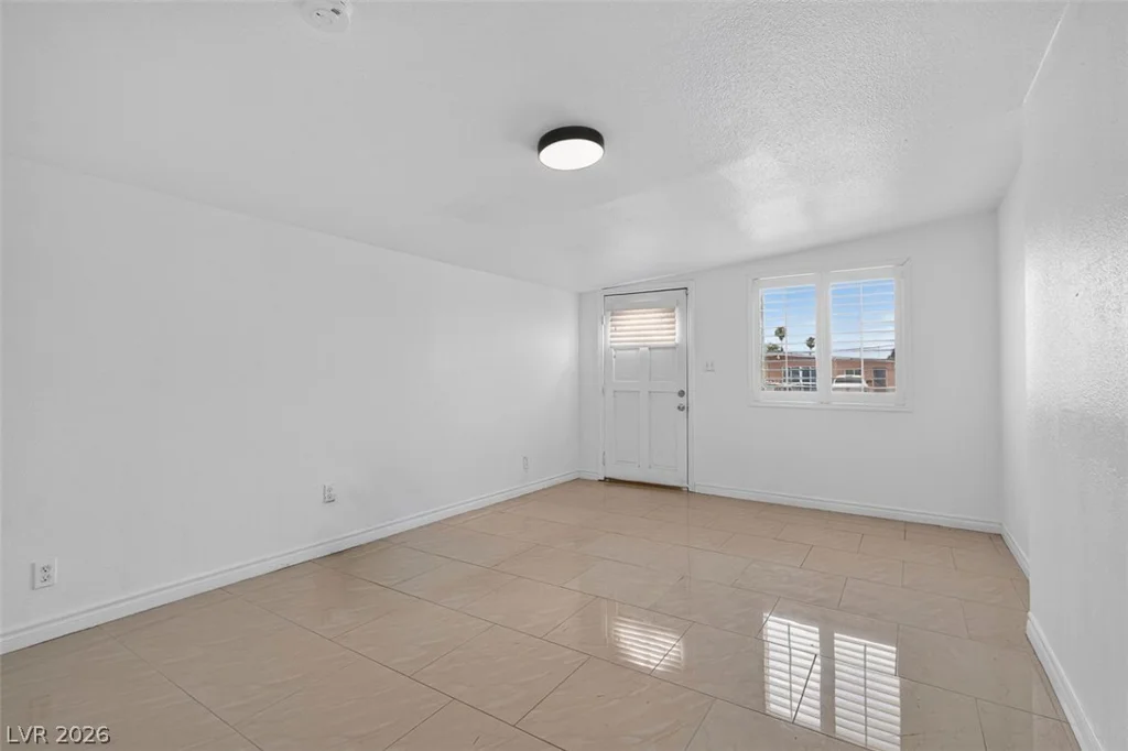 2837 La Canada, Las Vegas, NV 89169