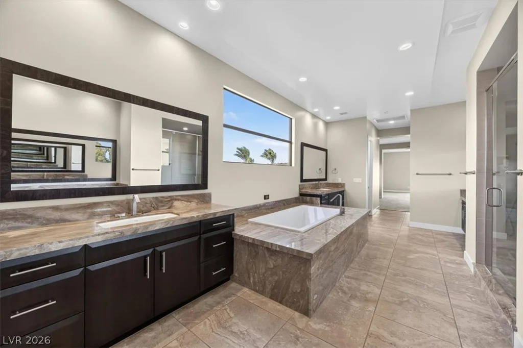 72 Bella Lago, Henderson, NV 89011