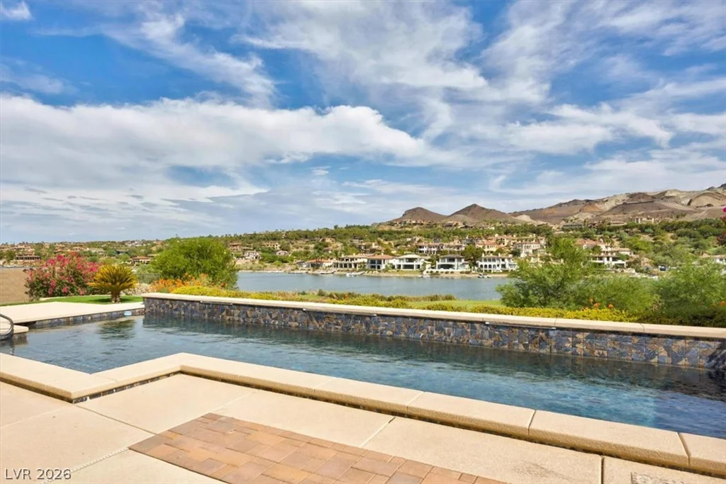 72 Bella Lago, Henderson, NV 89011