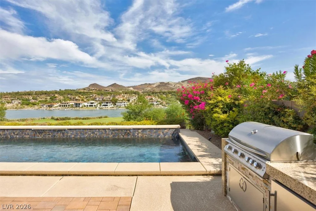 72 Bella Lago, Henderson, NV 89011