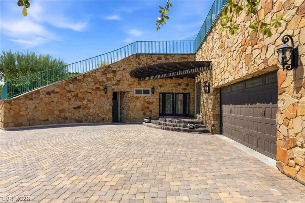 6131 Grand Teton, Las Vegas, NV 89131