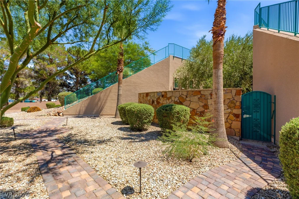 6131 Grand Teton, Las Vegas, NV 89131