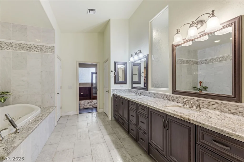 6131 Grand Teton, Las Vegas, NV 89131
