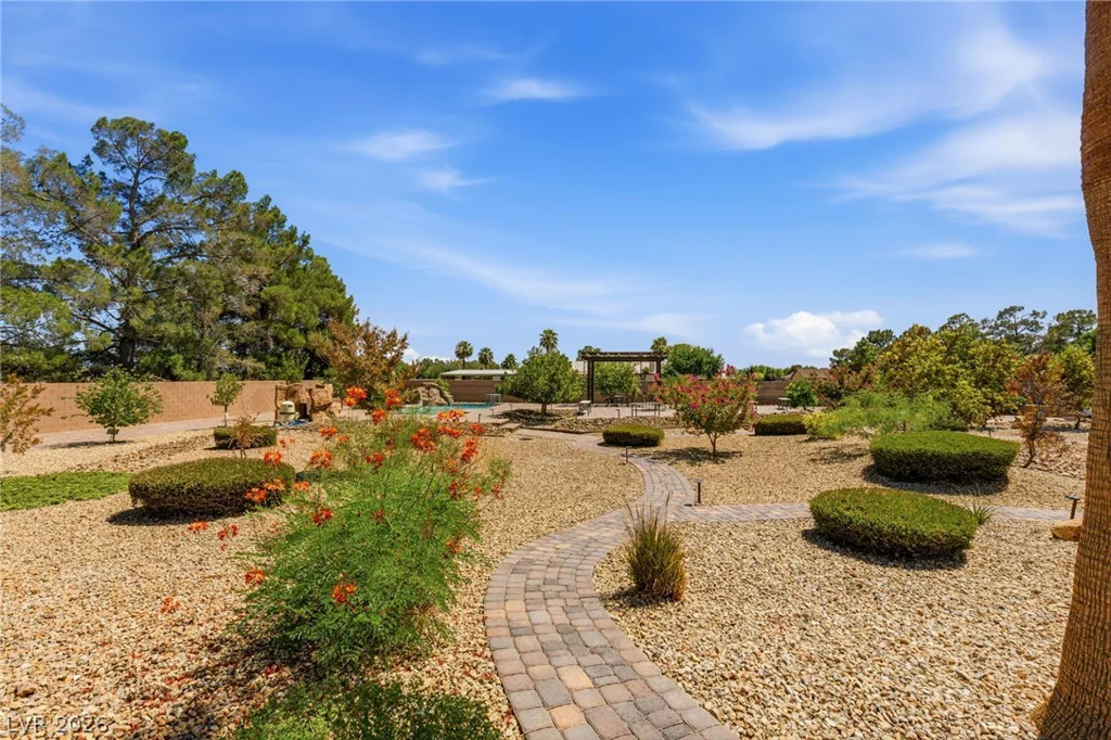 6131 Grand Teton, Las Vegas, NV 89131