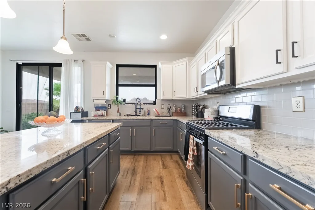 1104 Strada Cristallo, Henderson, NV 89011