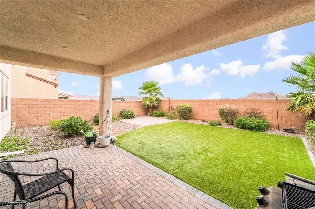 1104 Strada Cristallo, Henderson, NV 89011