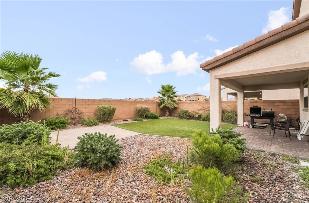 1104 Strada Cristallo, Henderson, NV 89011